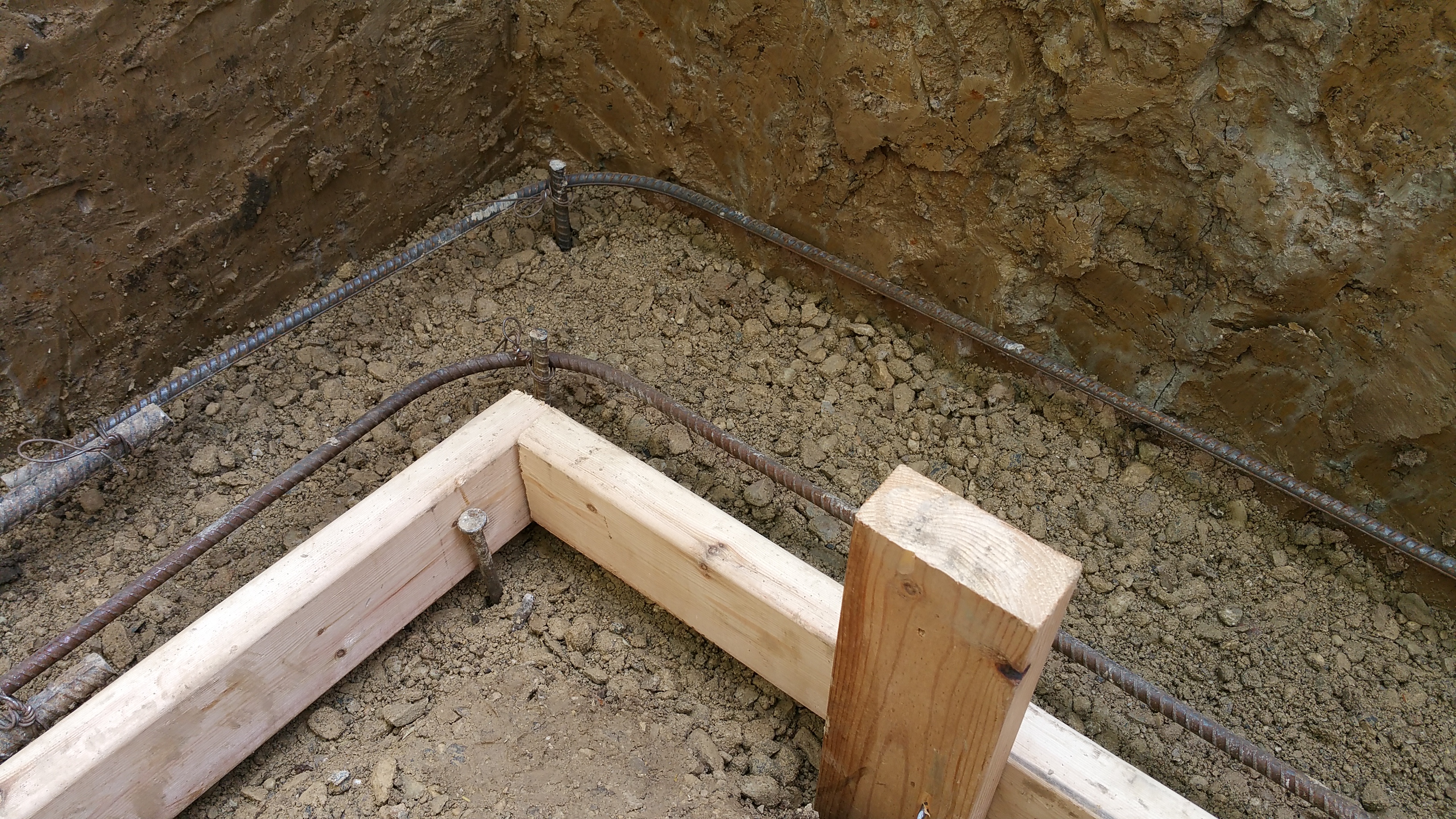 prep for footing: crushed stone-form-rebar