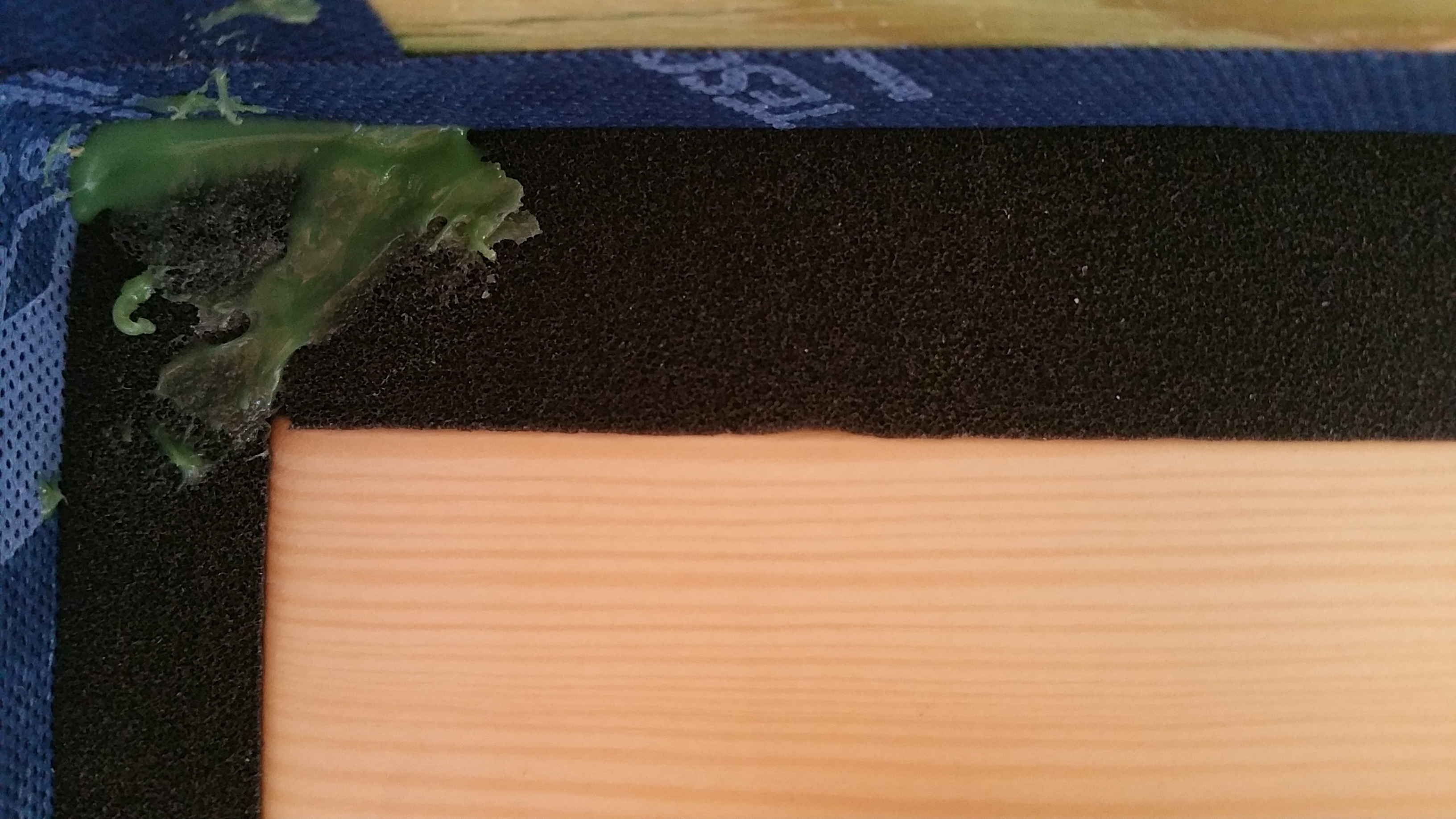 upper left corner of window w: Hanno tape and HF but before Profil