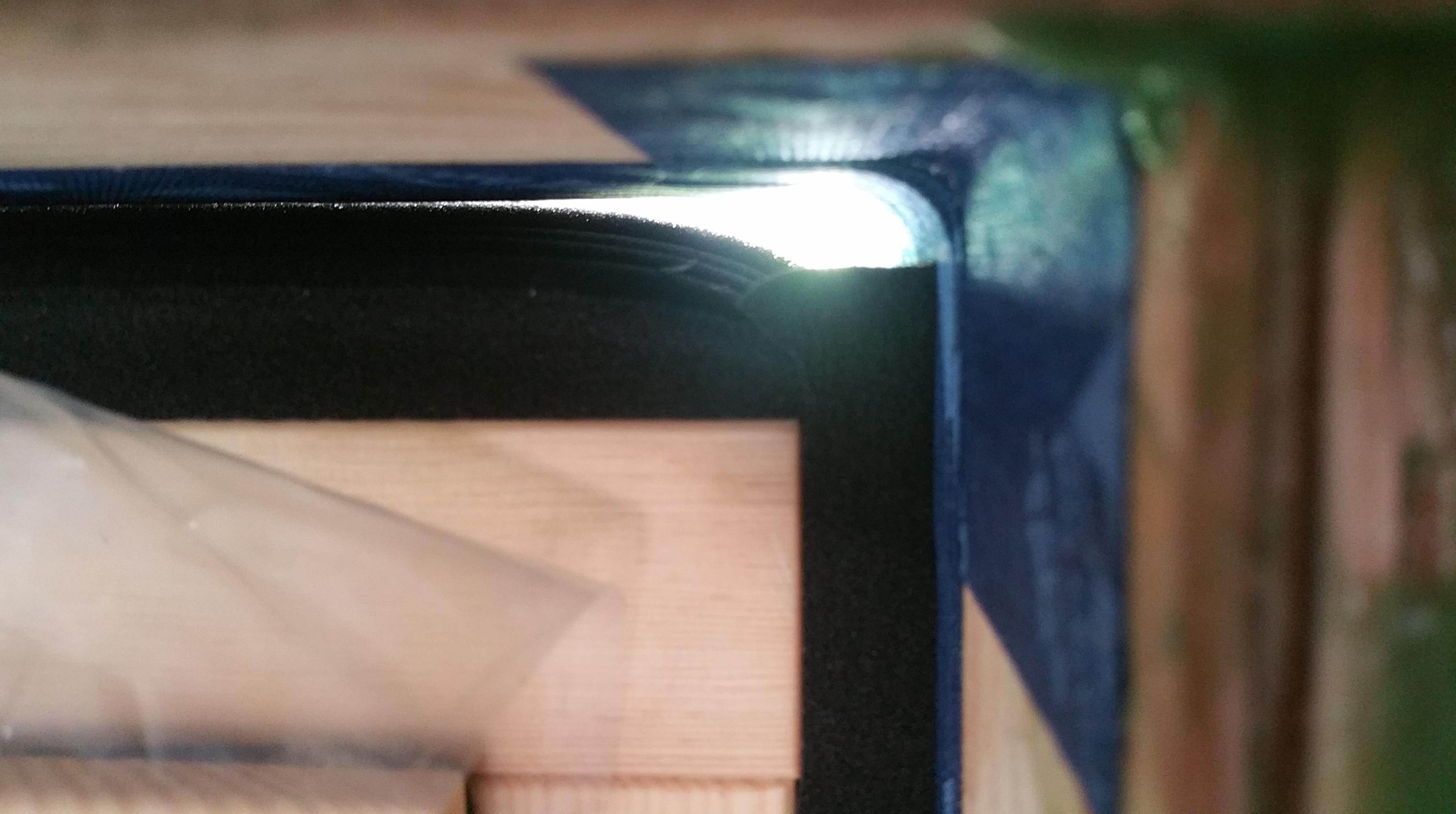 upper rgt wdw fr blk foam b4 expanding