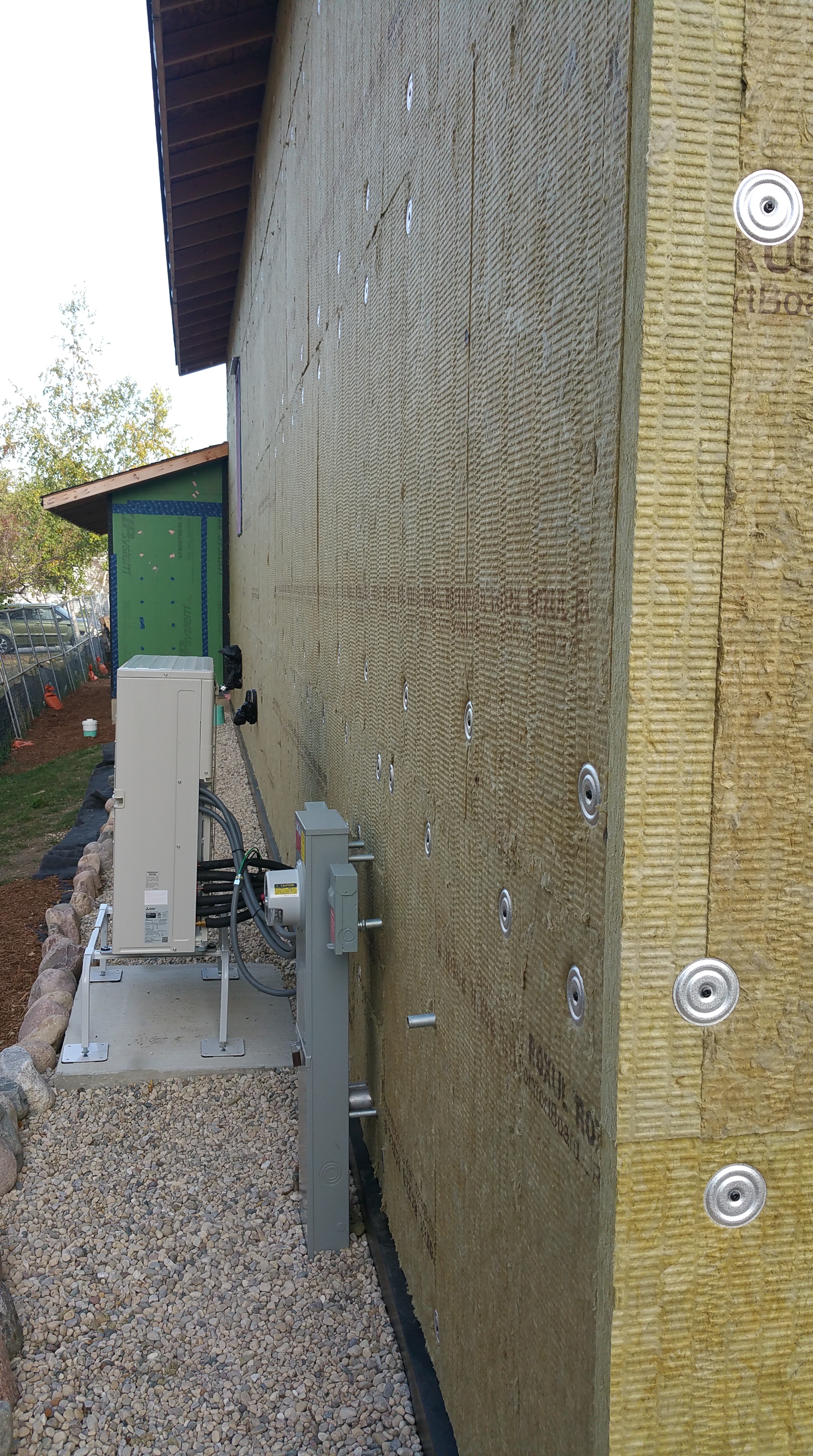 continuous insulation at outside corner