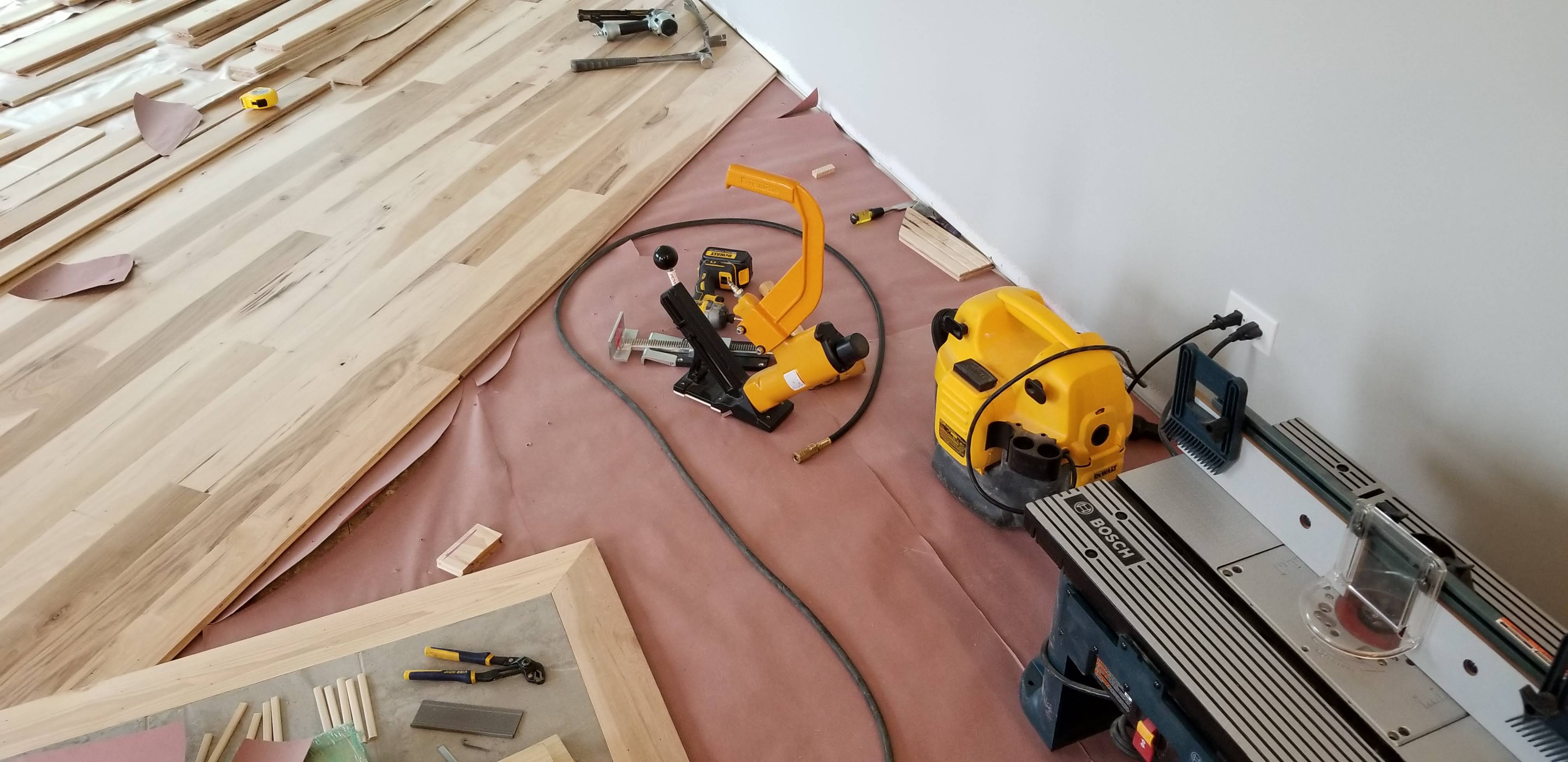 kitchen outside corner w: router