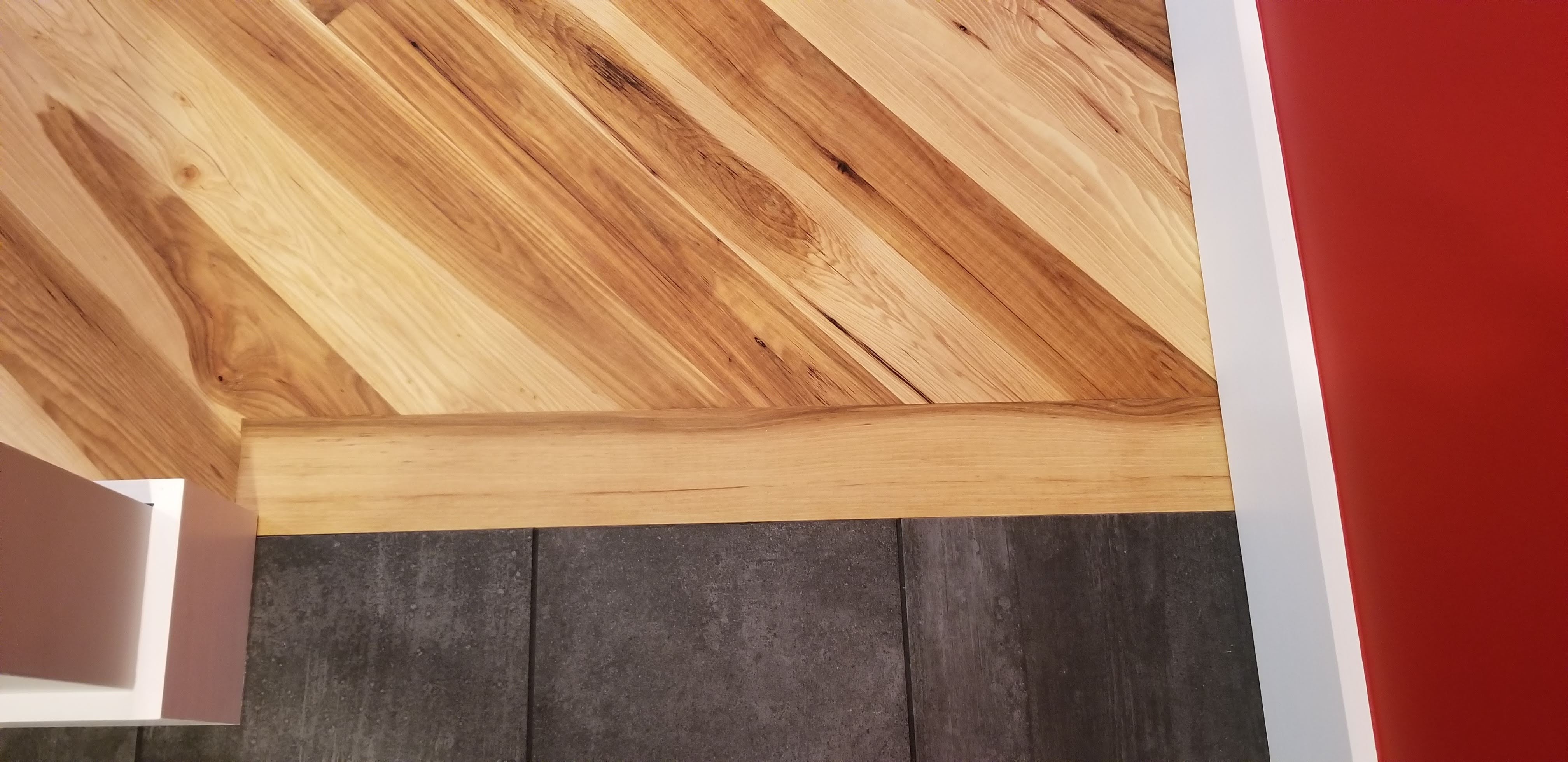 mbr bath wood transition