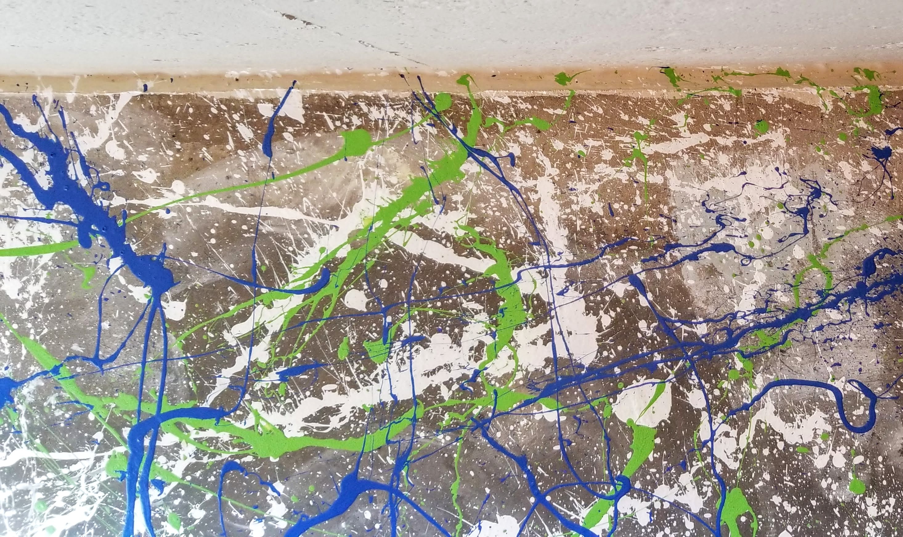 spatter at outside wall